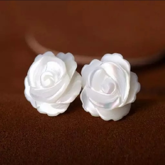 Jewelry - New! White Rose Stud Earrings